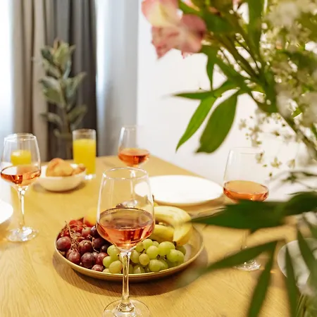 Appartement Luna - Romana Square Boekarest