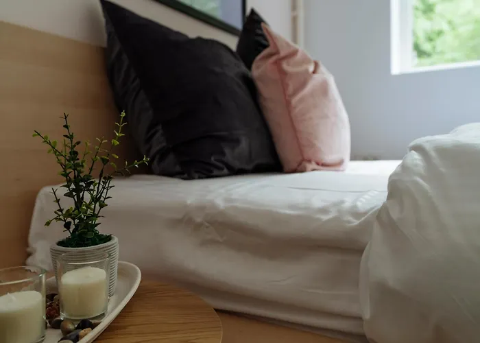 Luna - Romana Square * 부쿠레슈티