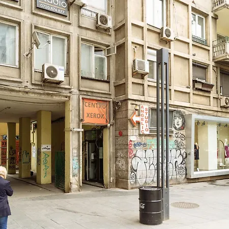 Luna - Romana Square