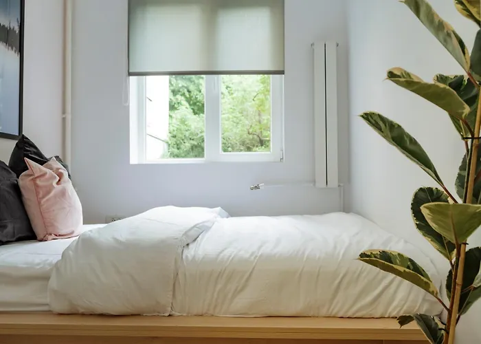 Luna - Romana Square * Bukarest