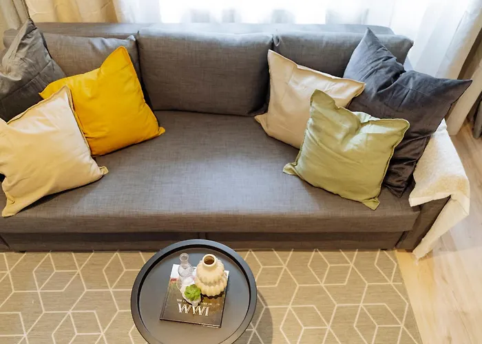 Luna - Romana Square Lejlighed *